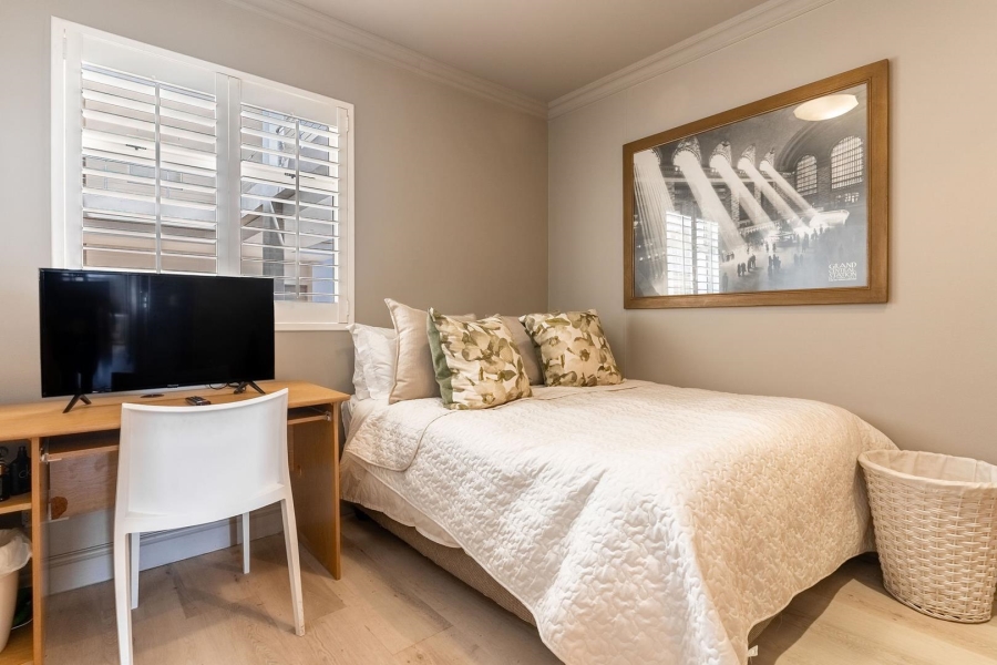 2 Bedroom Property for Sale in Mouille Point Western Cape